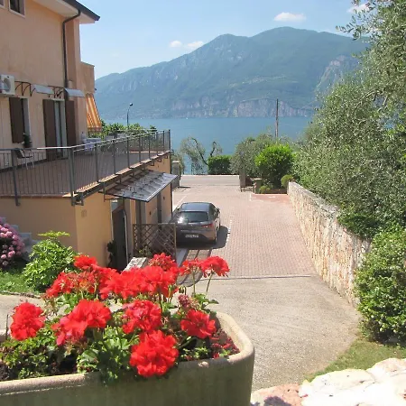 Margherita Aparthotel 4*