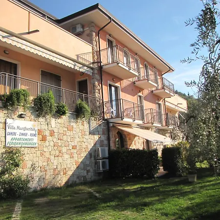Margherita Aparthotel 3*