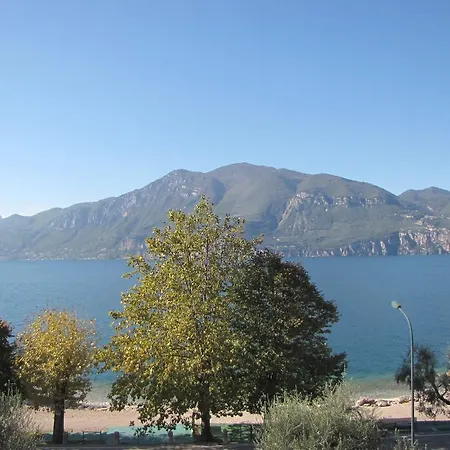 Margherita Brenzone sul Garda