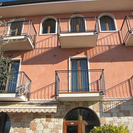 Margherita Brenzone sul Garda