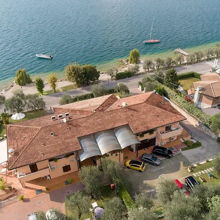 Margherita Brenzone sul Garda