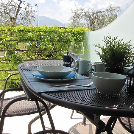 Margherita ברנצונה סול גארדה