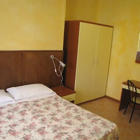 Margherita Aparthotel 3*