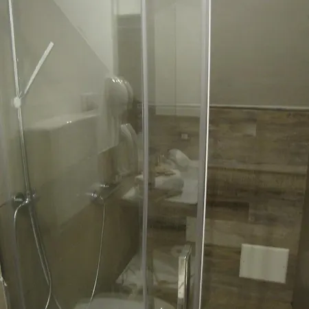 מלון דירות Margherita ברנצונה סול גארדה